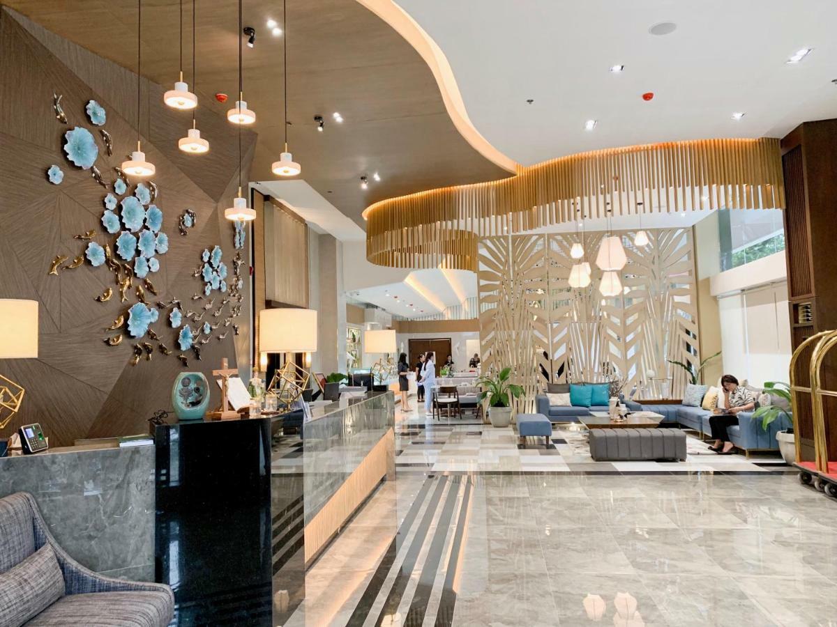 J7 Plaza Hotel Iloilo City Ngoại thất bức ảnh
